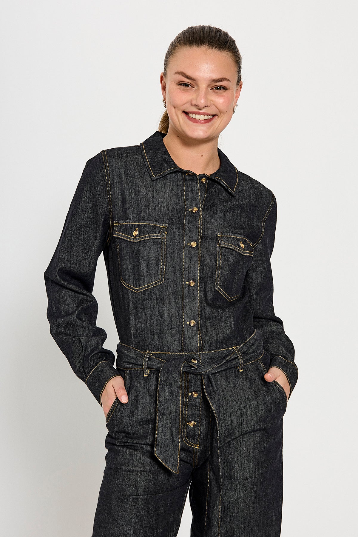 Lisea gallasamfestingur frá Freequent - Black denim